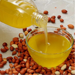 Groundnut oil with peanuts